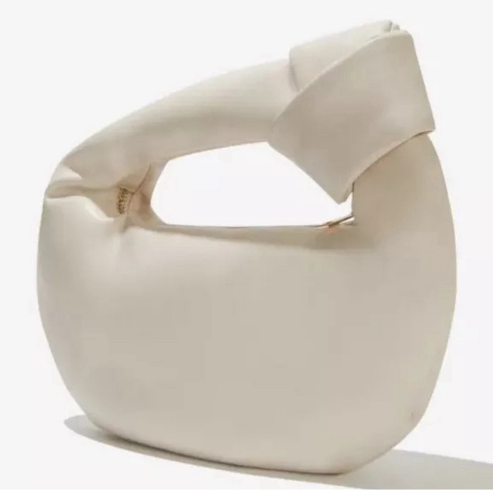 NWT Melie Bianco Alexandra top handle bag in cream